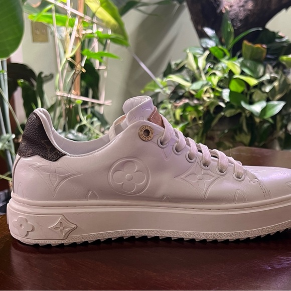 Louis Vuitton Time Out Sneakers - Picture 3 of 6